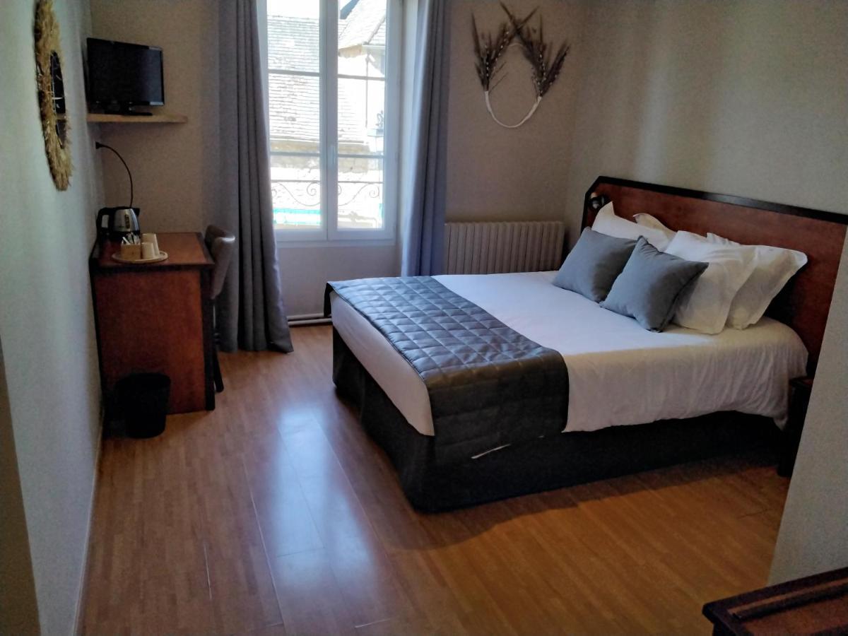 Hotel Restaurant La Traverse Cenac-et-Saint-Julien Екстер'єр фото