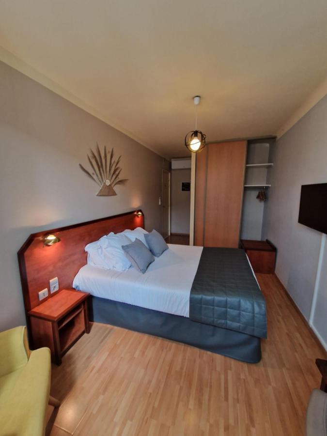 Hotel Restaurant La Traverse Cenac-et-Saint-Julien Екстер'єр фото