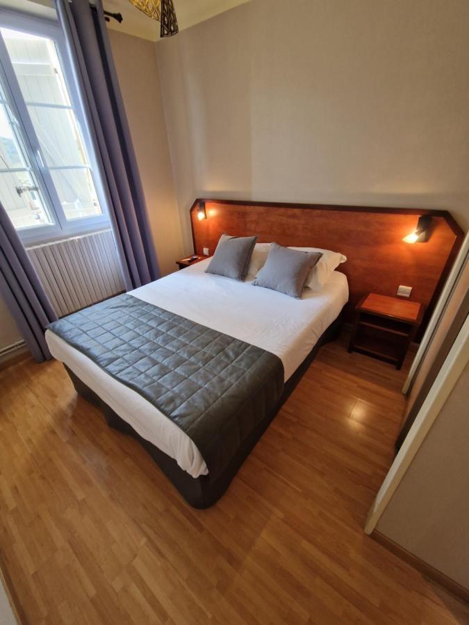 Hotel Restaurant La Traverse Cenac-et-Saint-Julien Екстер'єр фото